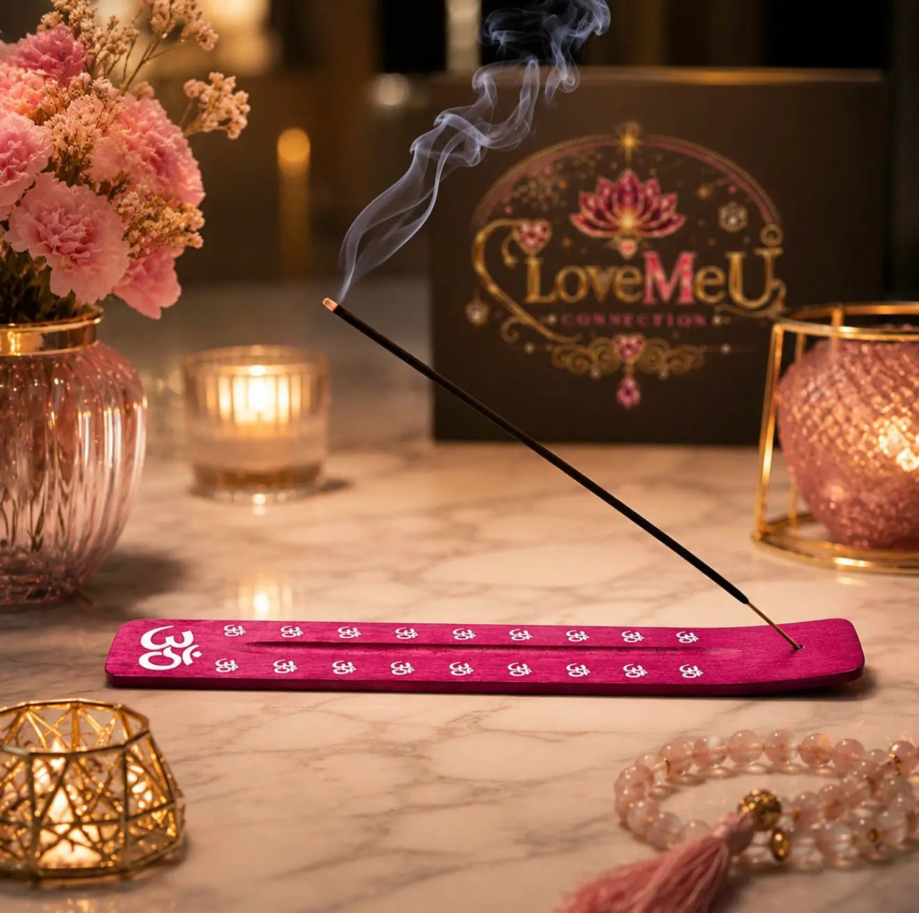 Incensário de Madeira com Símbolo Om Rosa