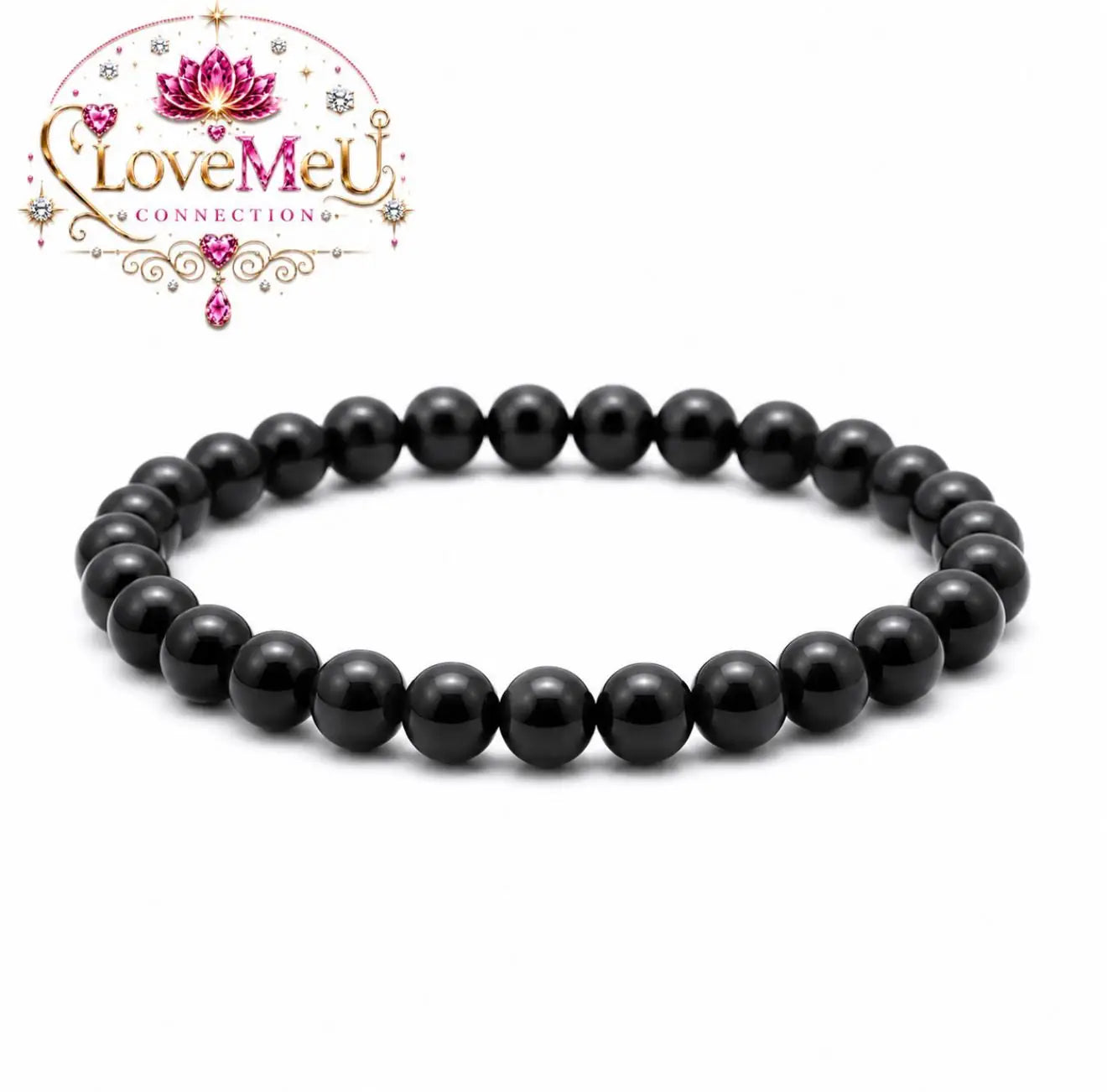 Pulseira de turmalina negra isolada em fundo branco